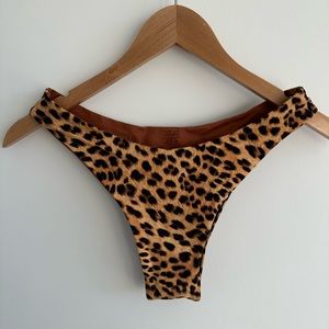 Monday Swimwear Byron Bottom in Jaguar - M